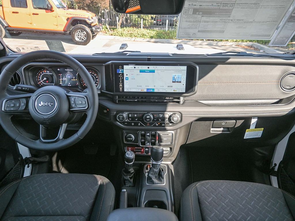 Thumbnail: 2025 Jeep Gladiator - 13