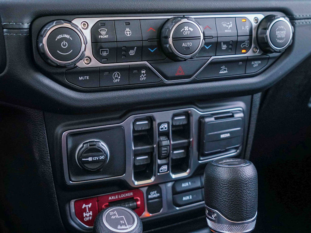 Thumbnail: 2026 Jeep Gladiator - 23