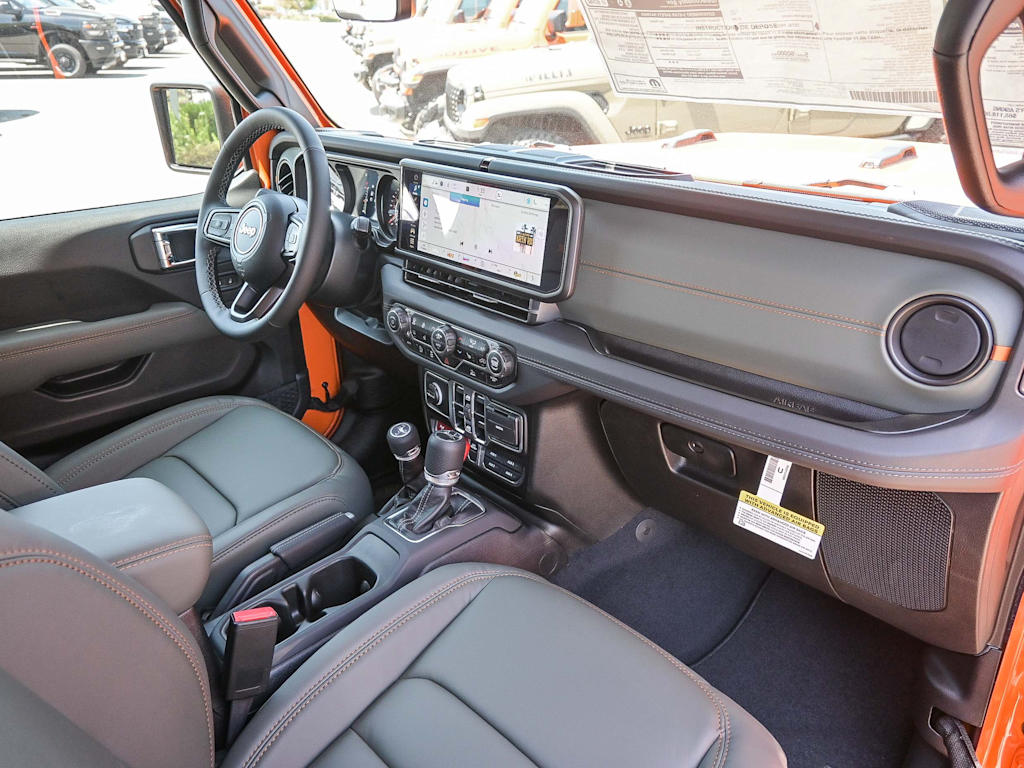 Thumbnail: 2025 Jeep Gladiator - 14