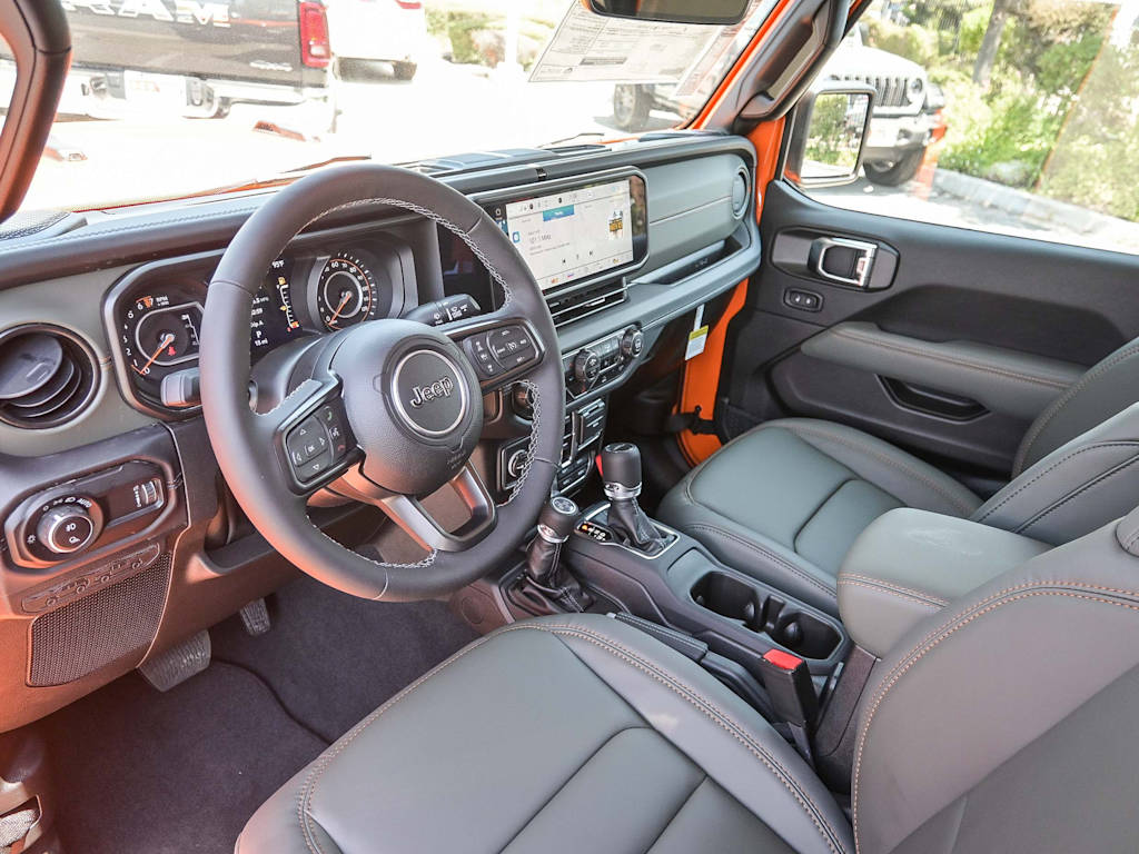 Thumbnail: 2025 Jeep Gladiator - 13