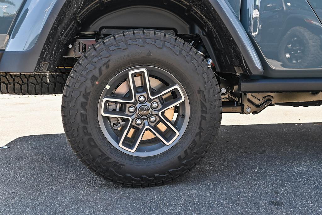 Thumbnail: 2026 Jeep Gladiator - 6