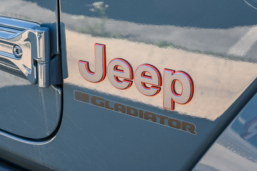 Thumbnail: 2026 Jeep Gladiator - 17