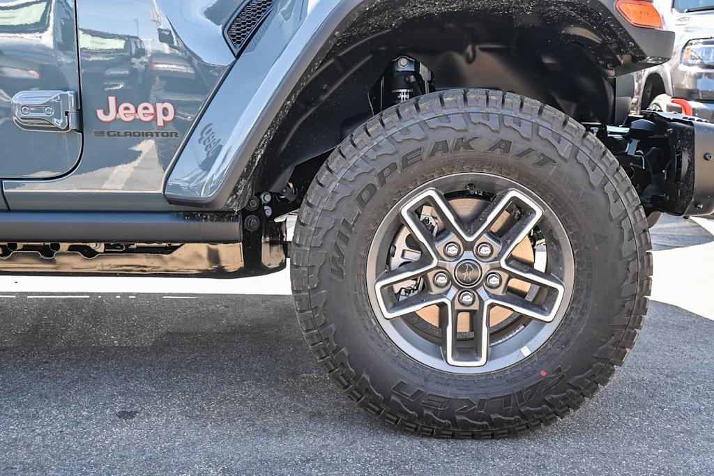 Thumbnail: 2026 Jeep Gladiator - 24