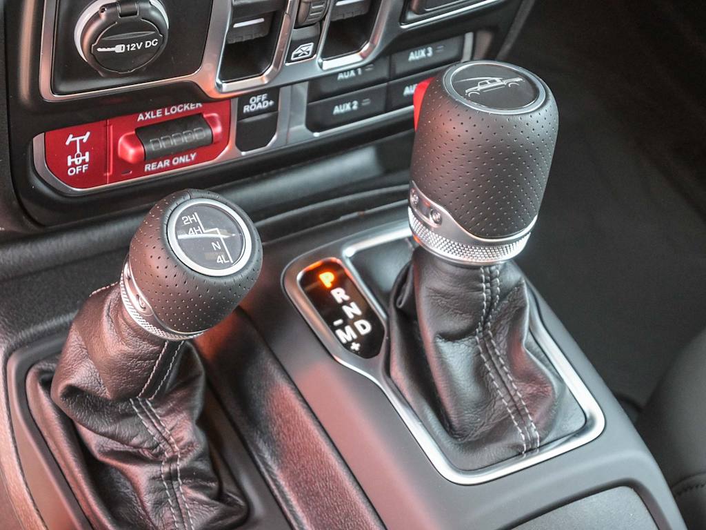 Thumbnail: 2025 Jeep Gladiator - 33