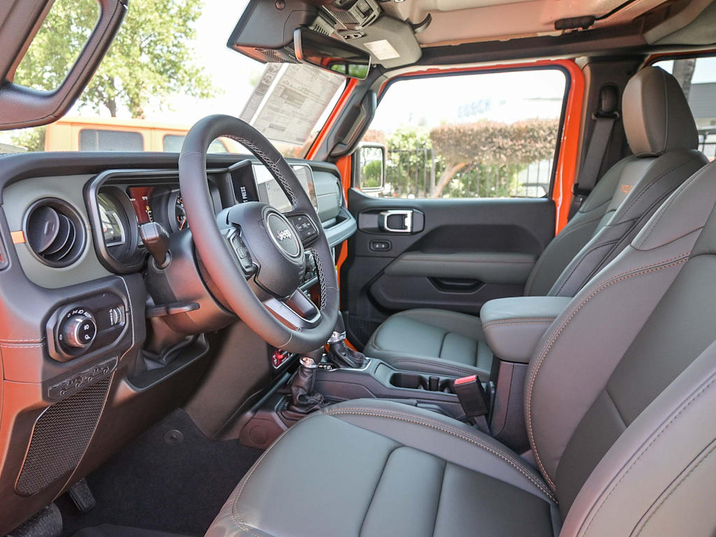 Thumbnail: 2025 Jeep Gladiator - 11