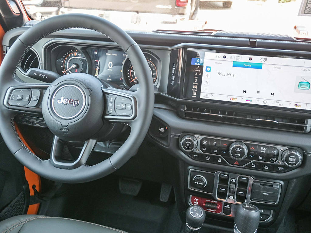Thumbnail: 2025 Jeep Gladiator - 14