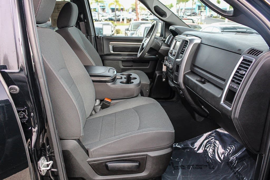 Thumbnail: 2024 RAM 1500 - 10