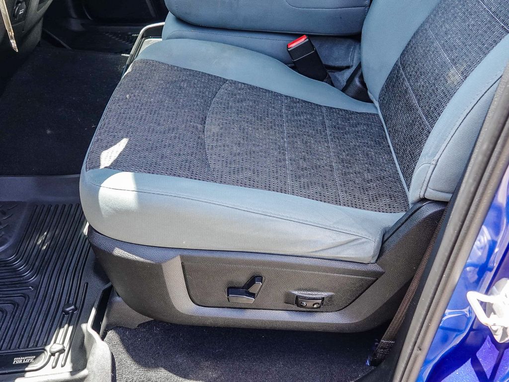 Thumbnail: 2019 RAM 1500 - 25