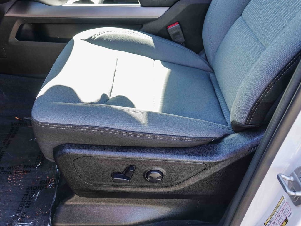 Thumbnail: 2023 RAM 1500 - 24