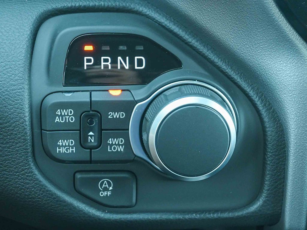 Thumbnail: 2026 RAM 1500 - 33