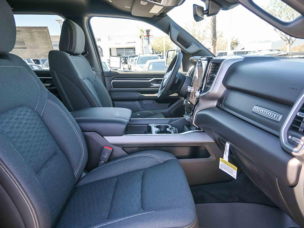 Thumbnail: 2026 RAM 1500 - 10