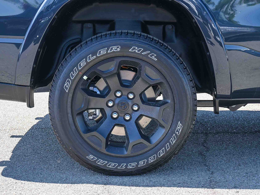 Thumbnail: 2026 RAM 1500 - 7