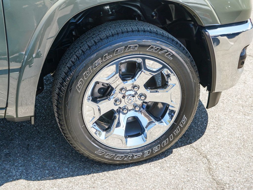 Thumbnail: 2026 RAM 1500 - 7