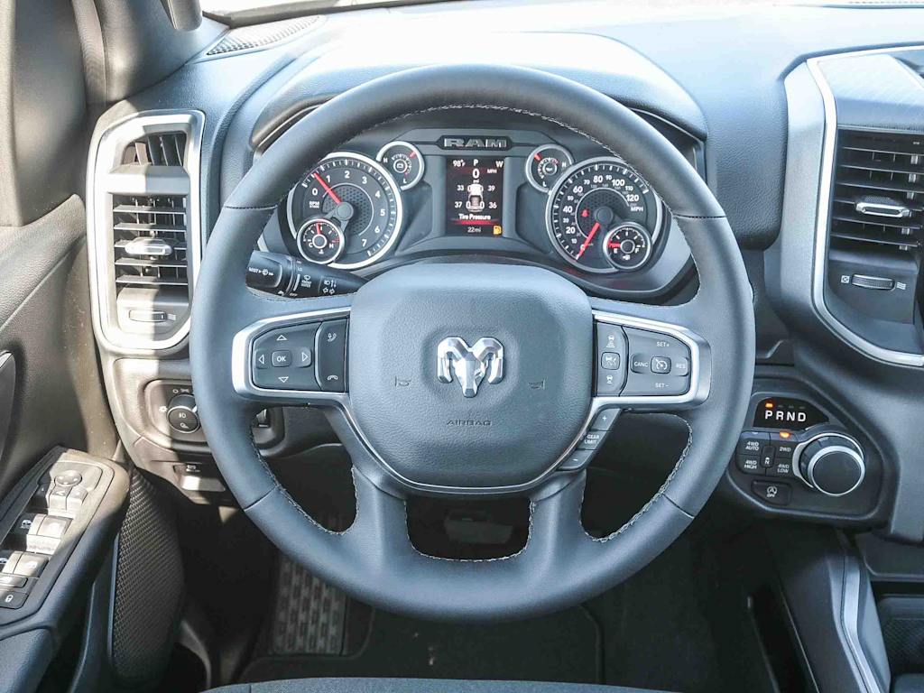 Thumbnail: 2026 RAM 1500 - 9