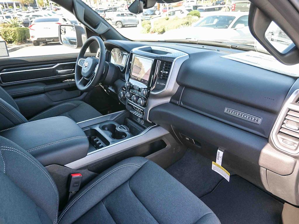 Thumbnail: 2026 RAM 1500 - 28