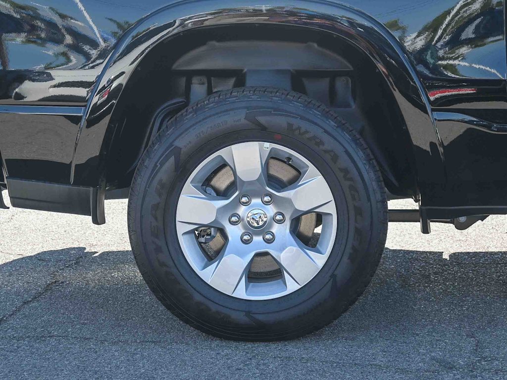 Thumbnail: 2026 RAM 1500 - 7