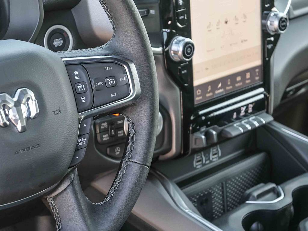 Thumbnail: 2026 RAM 1500 - 33