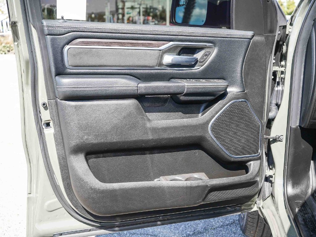 Thumbnail: 2026 RAM 1500 - 25