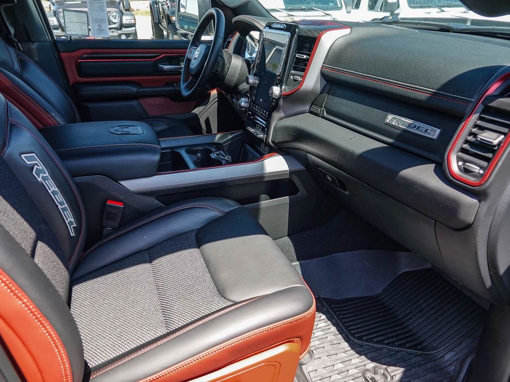 Thumbnail: 2026 RAM 1500 - 10