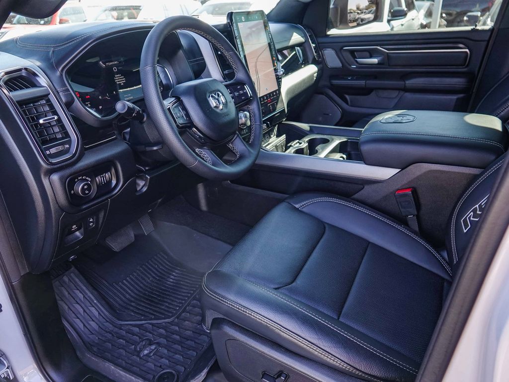 Thumbnail: 2025 RAM 1500 - 9