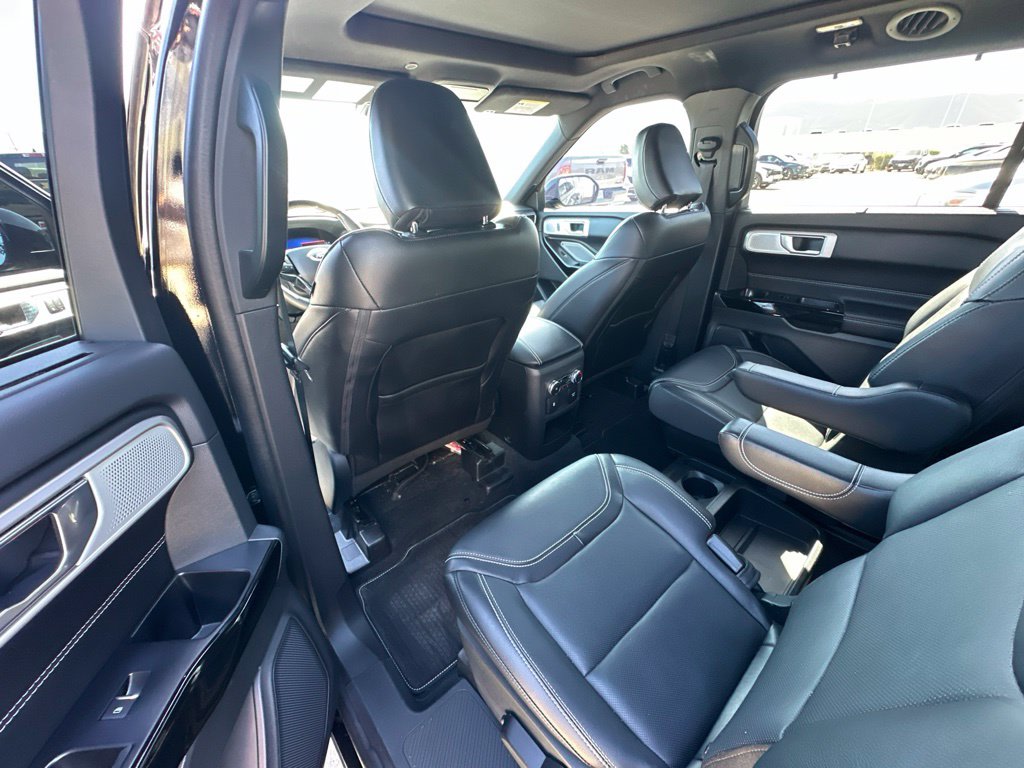 Thumbnail: 2021 Ford Explorer - 8