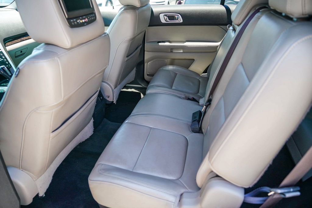 Thumbnail: 2011 Ford Explorer - 12