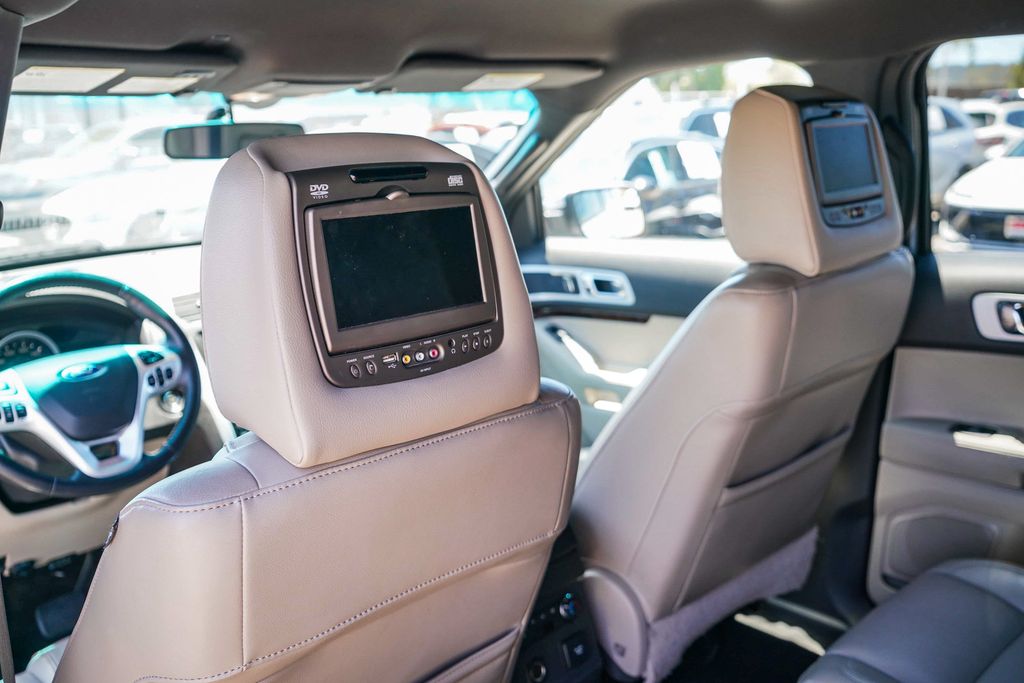 Thumbnail: 2011 Ford Explorer - 23