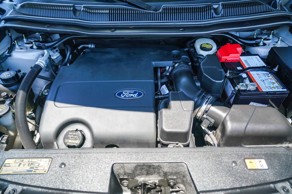 Thumbnail: 2011 Ford Explorer - 8