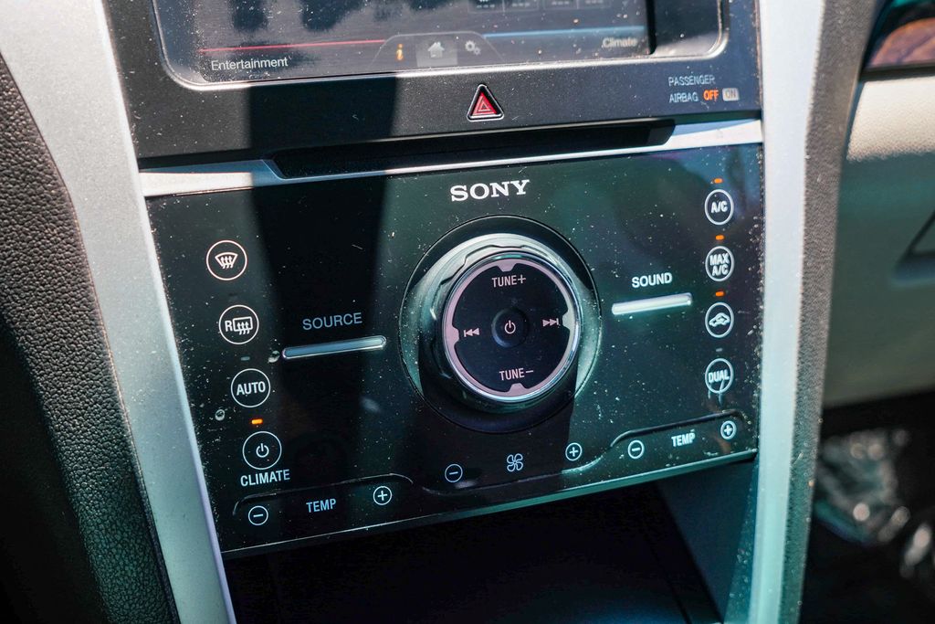 Thumbnail: 2011 Ford Explorer - 26