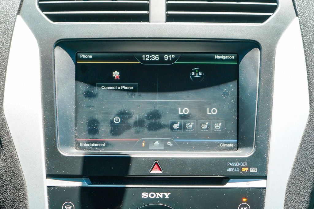 Thumbnail: 2011 Ford Explorer - 22