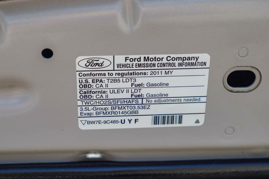 Thumbnail: 2011 Ford Explorer - 17