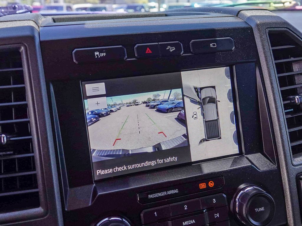 Thumbnail: 2020 Ford F-250 - 24
