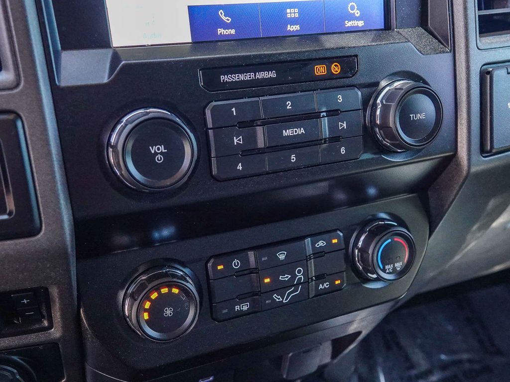 Thumbnail: 2020 Ford F-250 - 23
