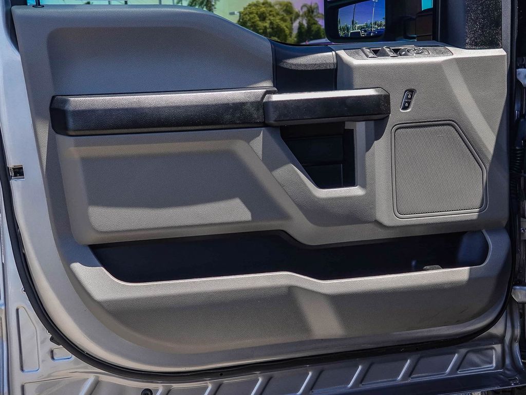 Thumbnail: 2020 Ford F-250 - 21