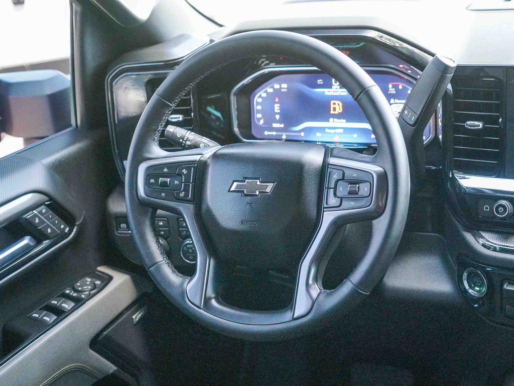Thumbnail: 2026 Chevrolet Silverado 2500 - 9
