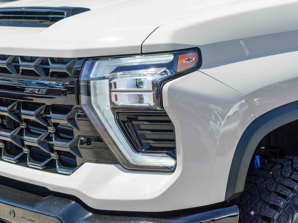Thumbnail: 2026 Chevrolet Silverado 2500 - 22