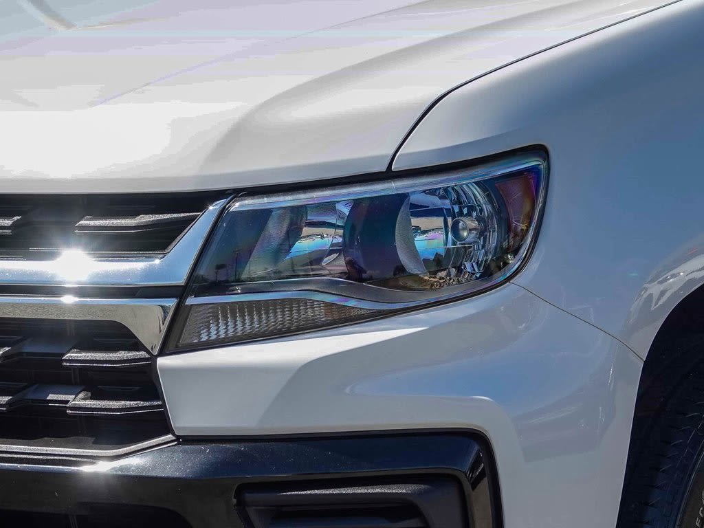 Thumbnail: 2021 Chevrolet Colorado - 19