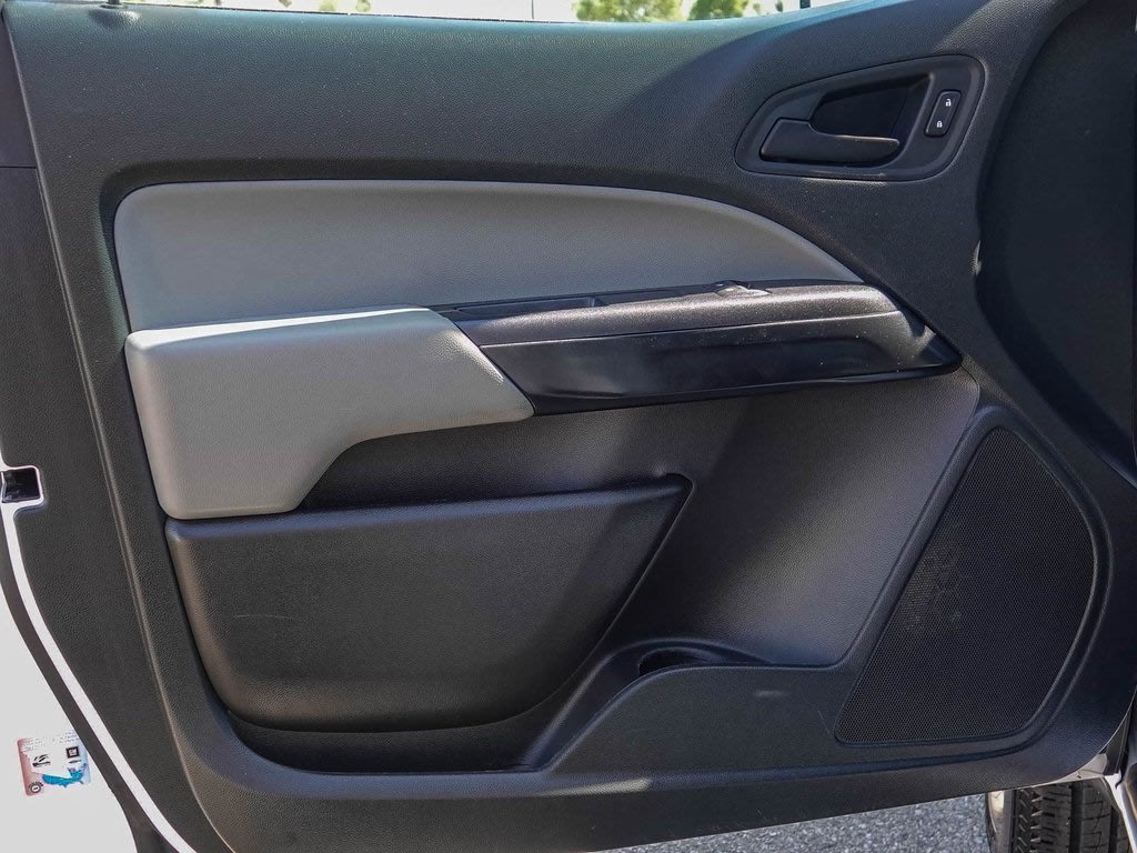 Thumbnail: 2021 Chevrolet Colorado - 22