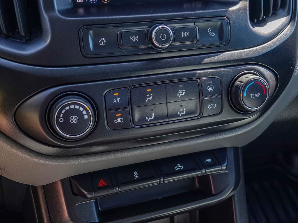 Thumbnail: 2021 Chevrolet Colorado - 24