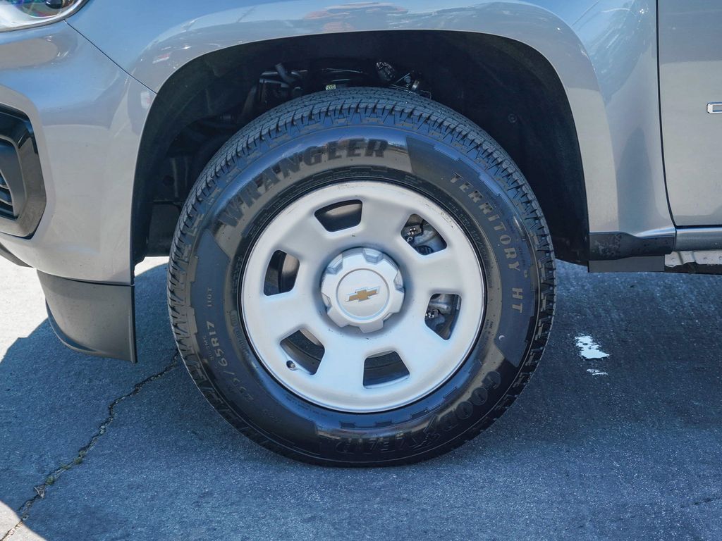 Thumbnail: 2022 Chevrolet Colorado - 6