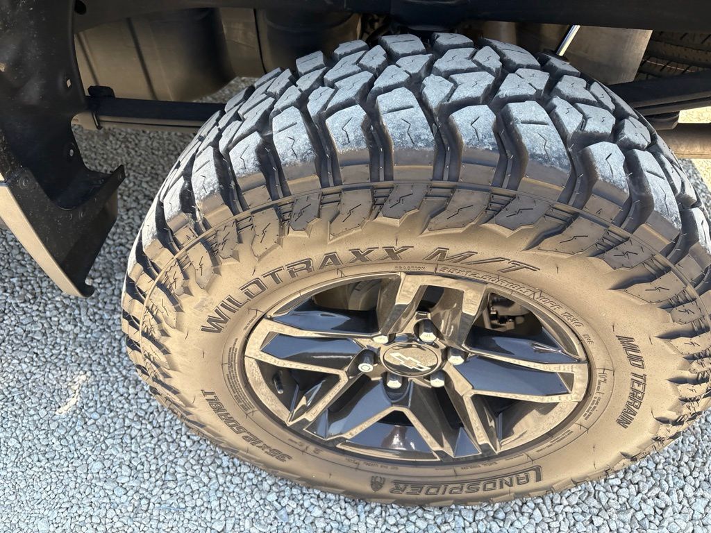 Thumbnail: 2020 Chevrolet Silverado 1500 - 7