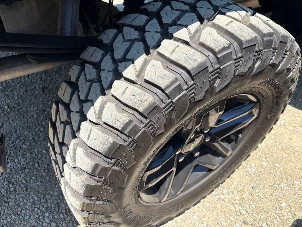Thumbnail: 2020 Chevrolet Silverado 1500 - 8