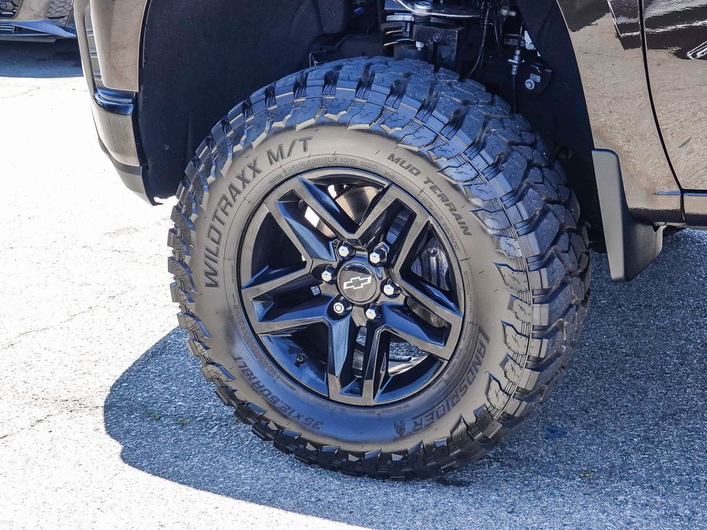 Thumbnail: 2020 Chevrolet Silverado 1500 - 7