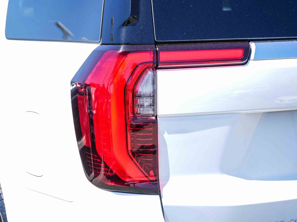 Thumbnail: 2025 GMC Yukon XL - 20