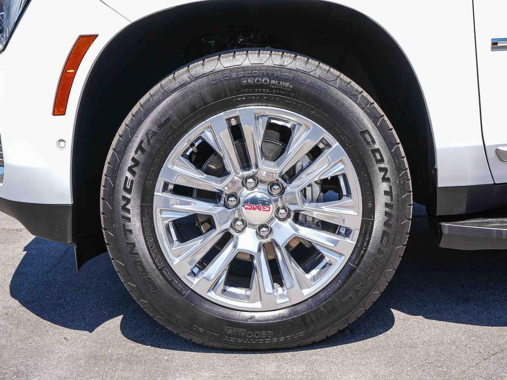 Thumbnail: 2025 GMC Yukon XL - 21
