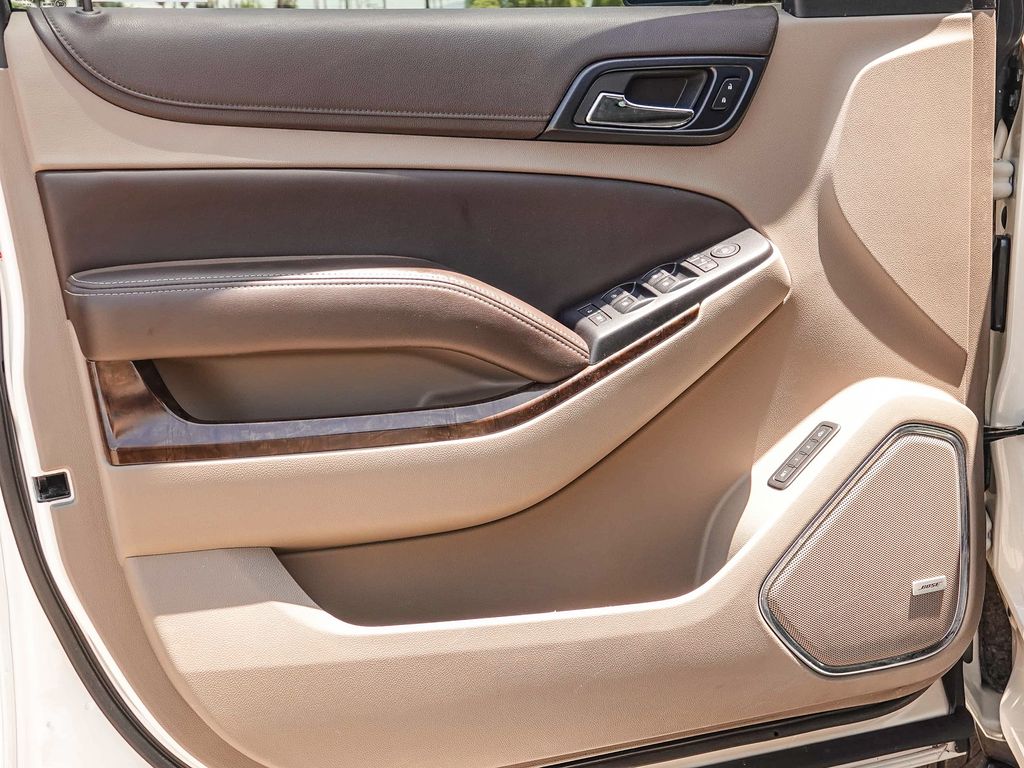 Thumbnail: 2015 Chevrolet Tahoe - 23