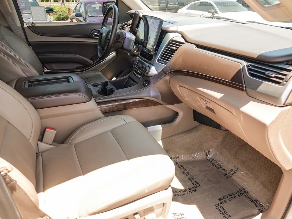 Thumbnail: 2015 Chevrolet Tahoe - 10