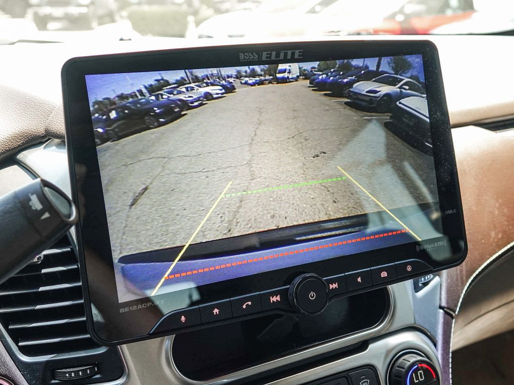 Thumbnail: 2015 Chevrolet Tahoe - 26