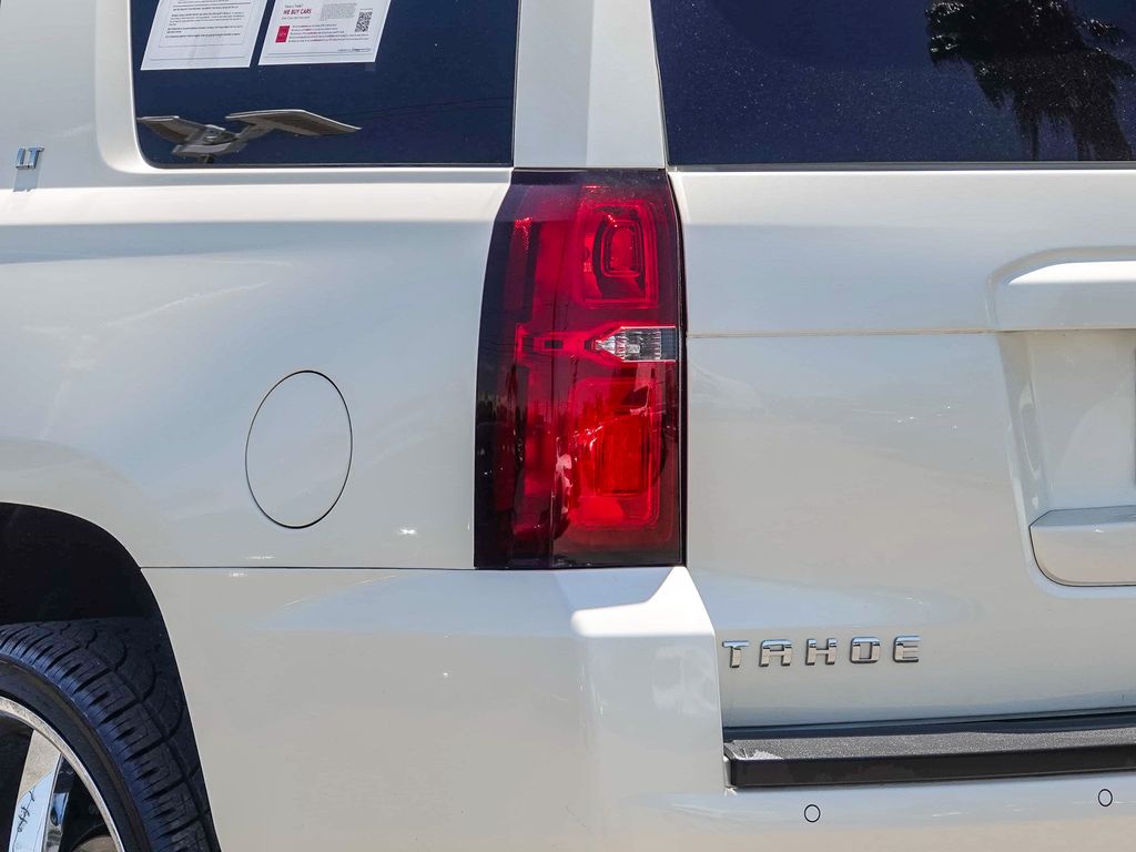 Thumbnail: 2015 Chevrolet Tahoe - 18