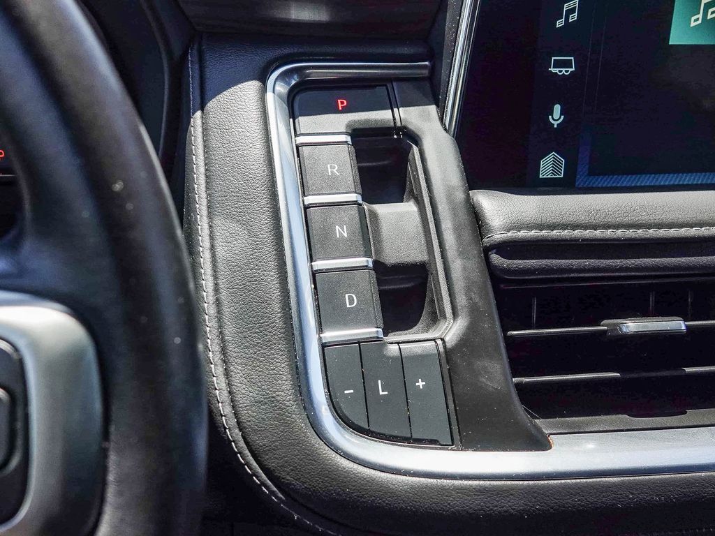 Thumbnail: 2022 Chevrolet Suburban - 13